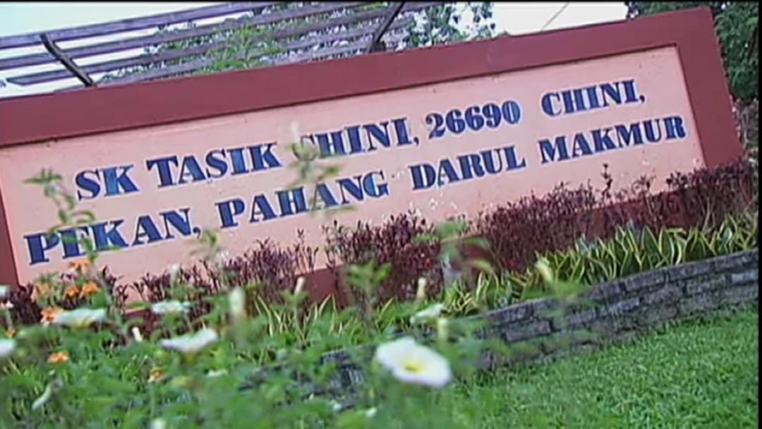 The Struggles of Education: Fazilah Apong's Extraordinary Effort to Complete School 6